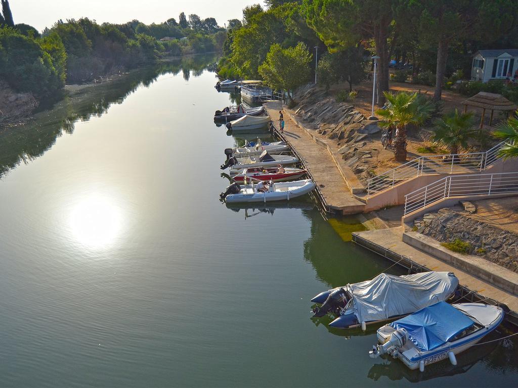 Ecolodge L'Etoile D'Argens Officiel Saint Aygulf Exterior photo